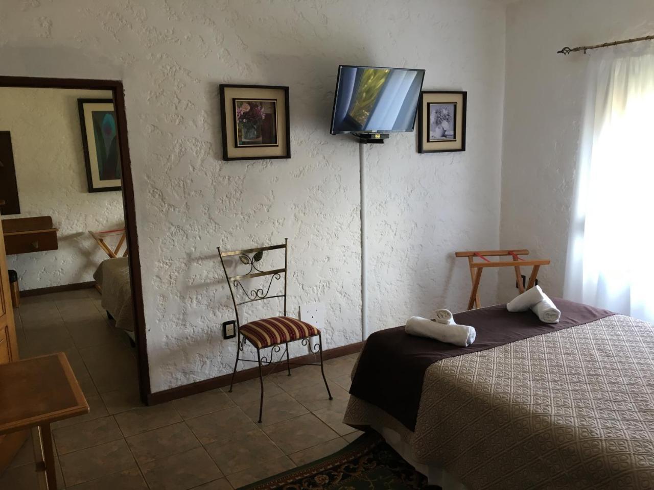 Hotel De La Torre La Paloma Exterior photo